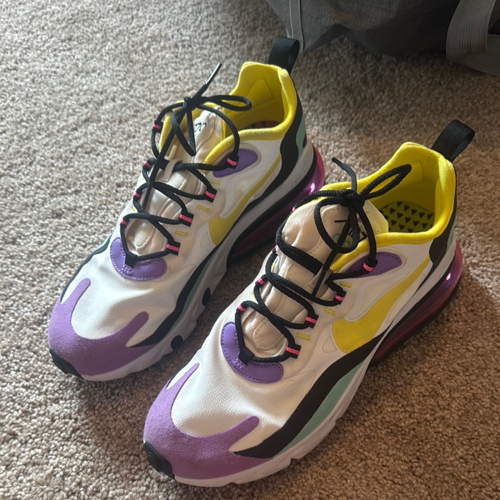 Nike Airmax 270 Reacts Size 9.5